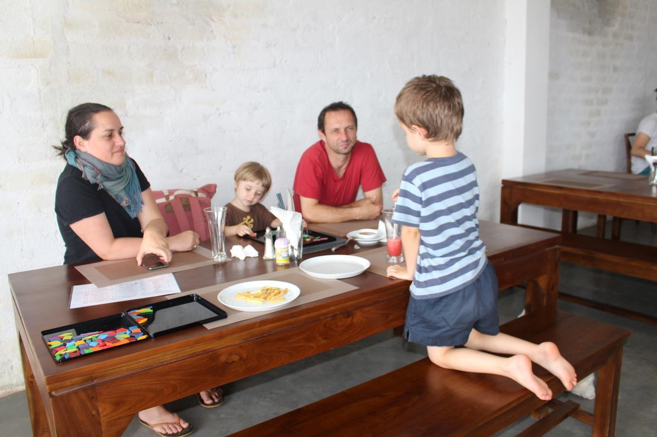 Kaori Cafe And Villa Велигама Экстерьер фото
